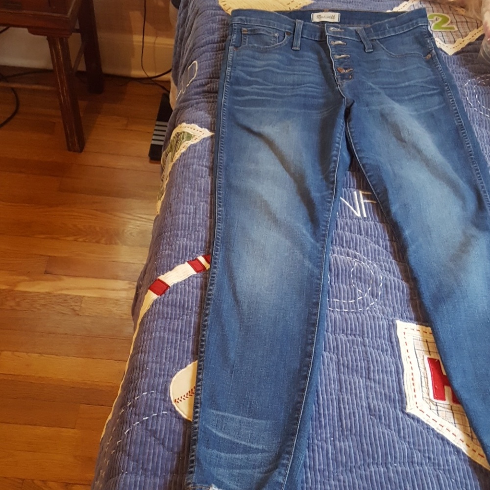 Women's jeans